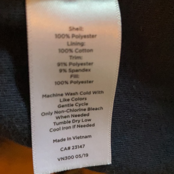 Vest - Picture 4 of 4